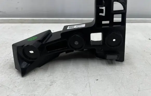 MG HS Rear bumper mounting bracket 10462049