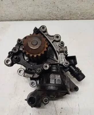 Peugeot 3008 II Water pump Z16001023