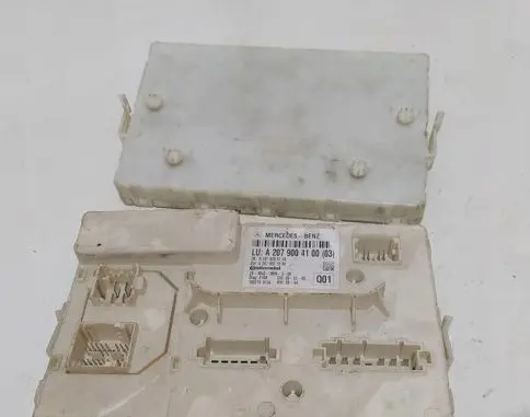 Mercedes-Benz E C207 W207 Other control units/modules A2079004100