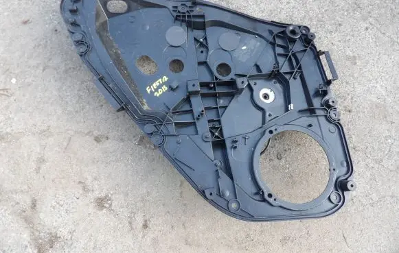 Ford Fiesta Rear window lifting mechanism without motor C1BBA045H23AB
