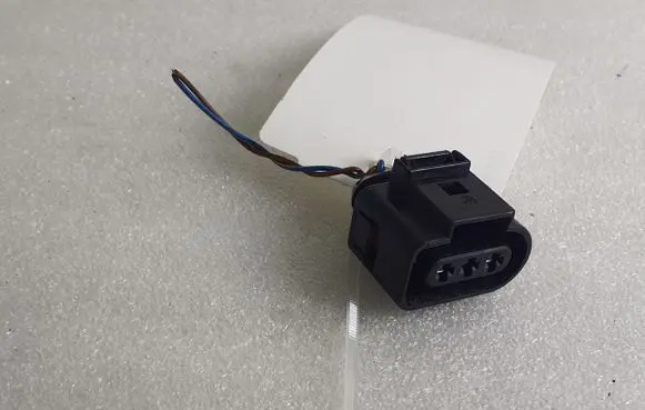 Volkswagen PASSAT B7 Other relay 1J0973723
