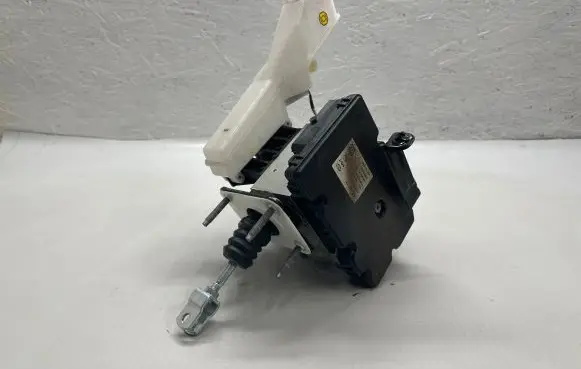 Hyundai Tucson IV NX4 Master brake cylinder 58500CZ100 220128A2A2A BA10002310
