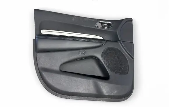 Dodge Durango III Front door card panel trim