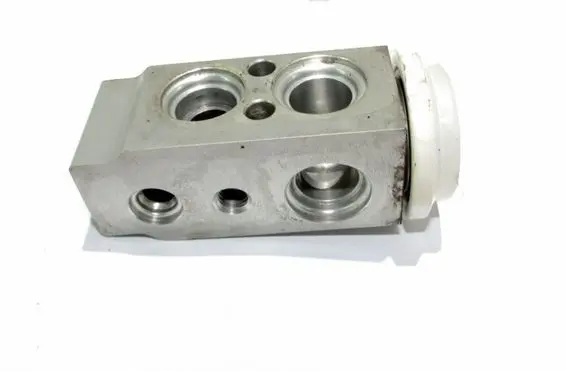 Hyundai Tucson JM Air conditioning (A/C) expansion valve 
