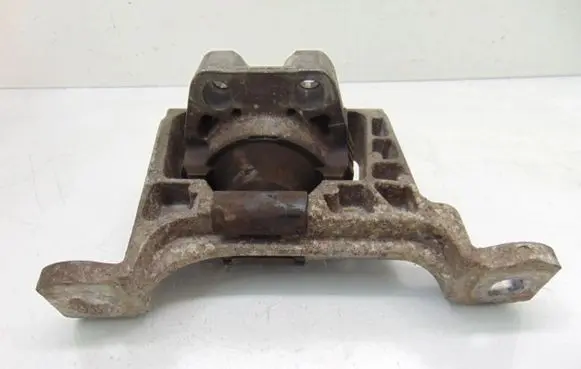 Mazda 3 Engine mount vacuum valve 