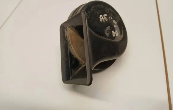 Audi A6 S6 C5 4B Horn signal 0092018