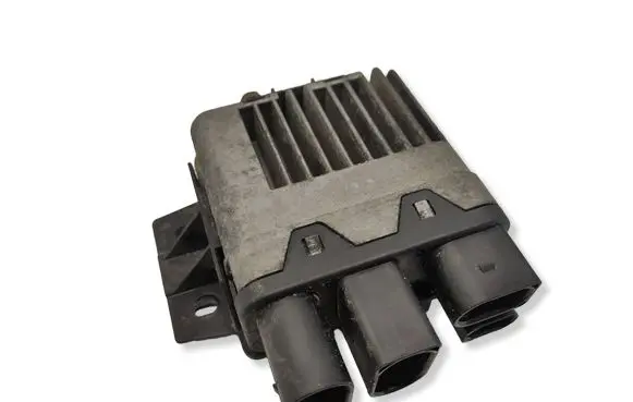 Volkswagen Transporter - Caravelle T5 Coolant fan relay 7H0959507