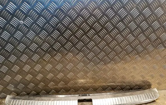 Mercedes-Benz C W203 Trunk/boot sill cover protection 2036901887