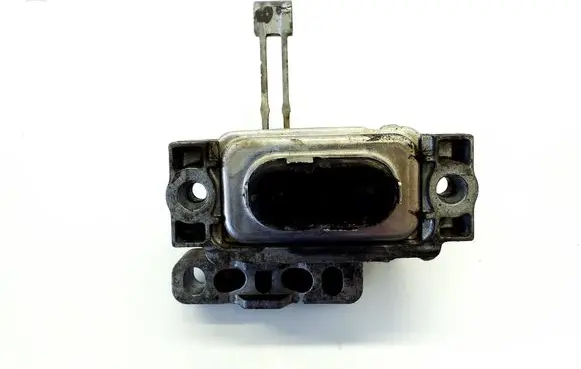 Engine mount bracket