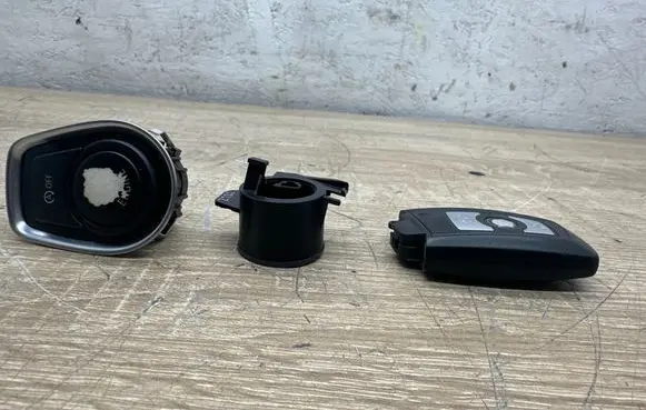 BMW 3 F30 F35 F31 Ignition key/card 70LZ