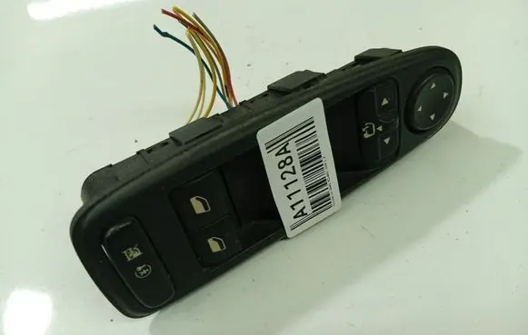 Citroen C4 Grand Picasso Electric window control switch 96639383ZD