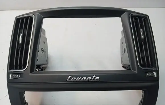 Maserati Levante Quarter panel pressure vent 6700749220