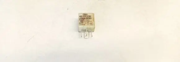 Audi A6 S6 C5 4B Other relay 443919578c 15210000