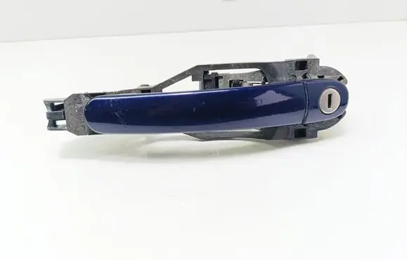 Volkswagen PASSAT B5 Front door exterior handle 3B0837885