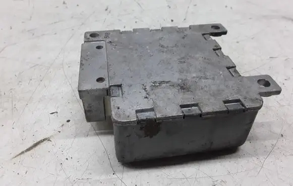 Audi A4 S4 B5 8D Airbag control unit/module 0285001038