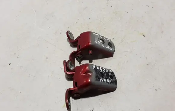 Renault Kadjar Front door upper hinge 804019687R