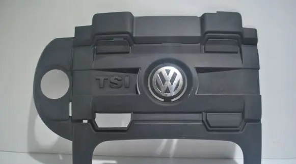 Volkswagen Jetta VI Engine head 03C103925CK