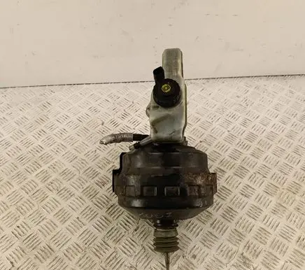 Volkswagen PASSAT B7 Brake booster 3C2614105AD