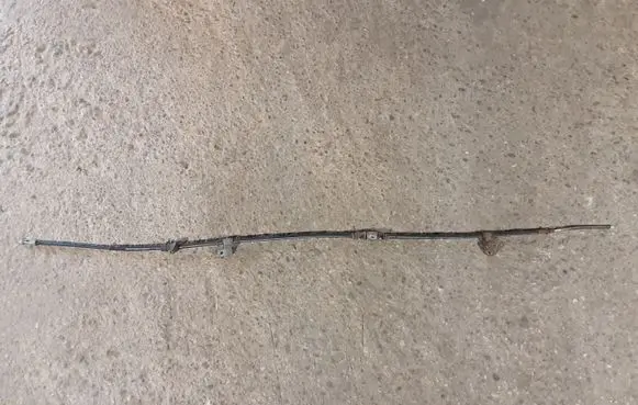 Handbrake/parking brake wiring cable