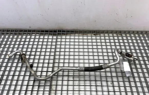 Ford Kuga I Air conditioning (A/C) pipe/hose