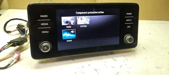 Skoda Kamiq Radio/CD/DVD/GPS head unit 654035871F MIB3 CVRV4BX8AE
