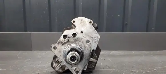 Renault Master II Fuel injection high pressure pump 8200586851
