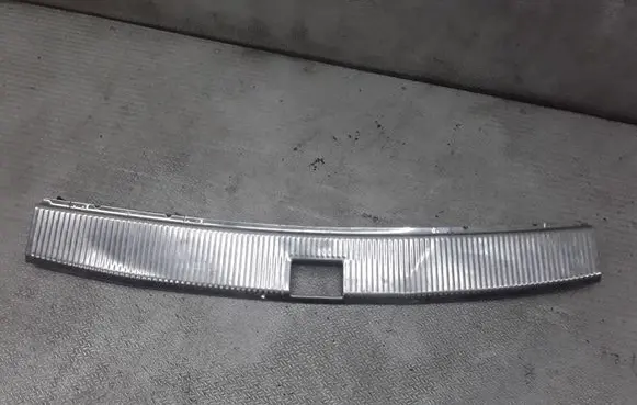 Volkswagen Touareg I Trunk/boot sill cover protection