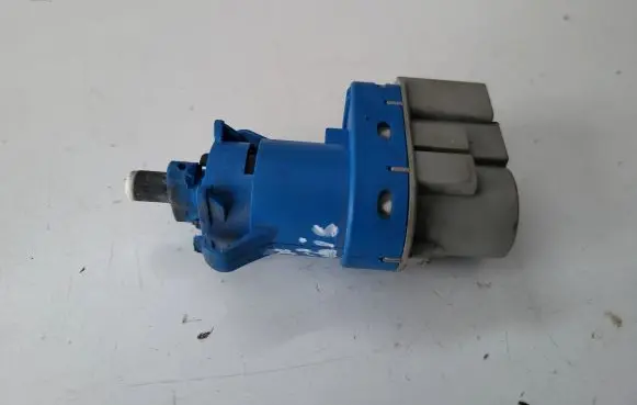 Ford C-MAX II Brake pedal sensor switch 8T4T96854AA