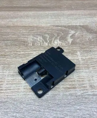 BMW 5 E60 E61 Bluetooth antenna 6928461