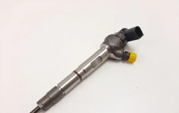 Audi A5 Fuel injector 04L130277AE 0445110471