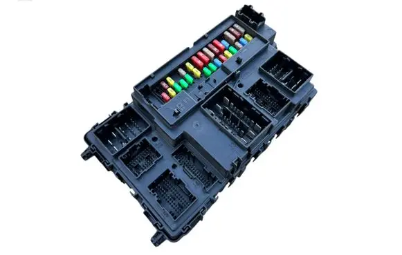 Ford Kuga II Central body control module JU5T-15604