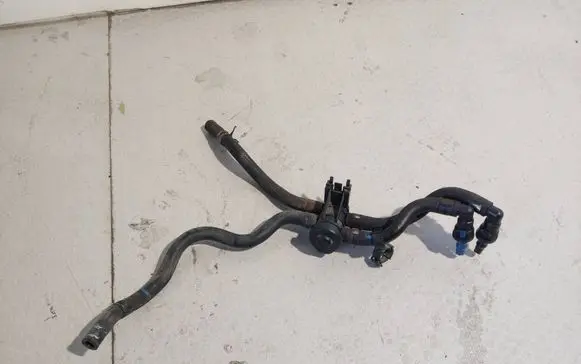 Seat Ibiza IV (6J,6P) Fuel pressure regulator 6Q0131101A