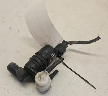 Peugeot 3008 I Windscreen/windshield washer pump 9643447980