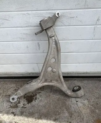 Mercedes-Benz GL X166 Front lower control arm/wishbone 16604