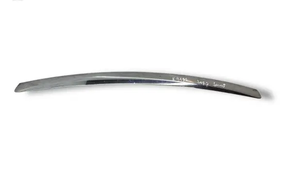Ford Focus Front grill 8M518666BC