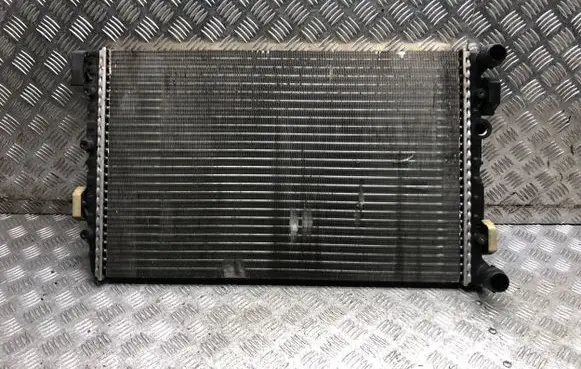 Skoda Roomster (5J) Coolant radiator 6Q0121253Q