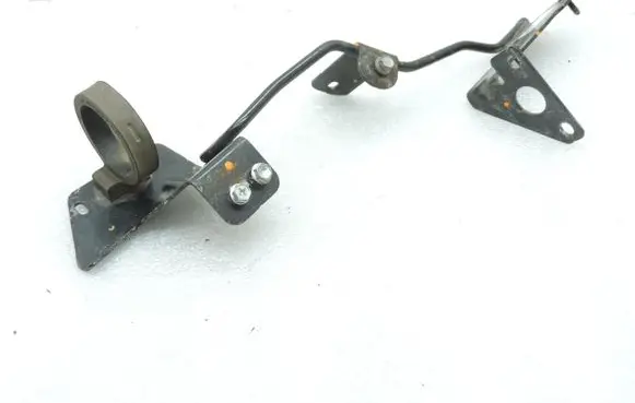 Opel Vivaro Webasto auxiliary heater mount bracket 93452772 4407811