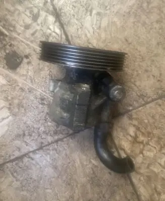 Renault Laguna II Power steering pump