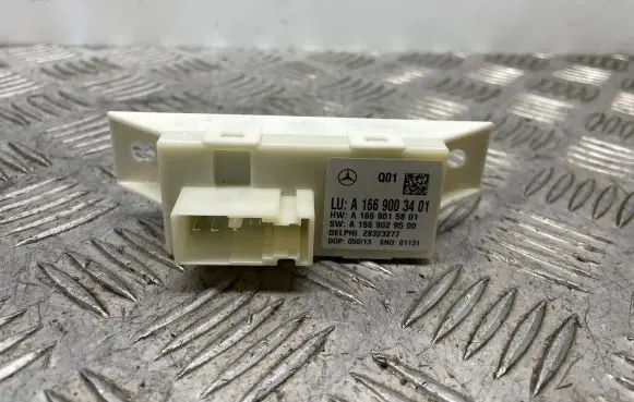 Mercedes-Benz C W204 Light module LCM A1669003401 A1669015801 A1669029500