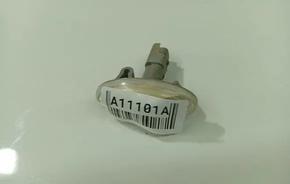 Peugeot 407 Front fender indicator light 