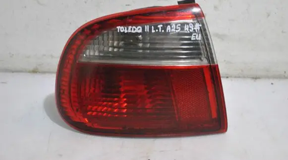 Seat Toledo II (1M) Rear/tail lights 1M5945095B