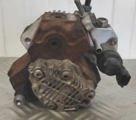 Opel Astra H Fuel injection high pressure pump 0445010086 8973279240
