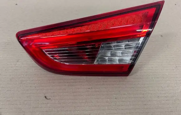 Maserati Ghibli Tailgate rear/tail lights 06700046630