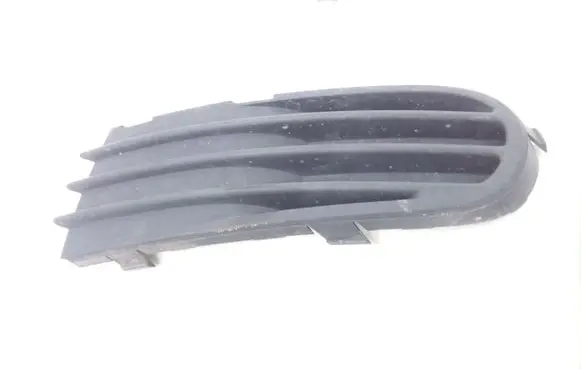 Volvo V50 Front bumper lower grill 30657009