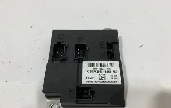 Mercedes-Benz E W211 Comfort/convenience module A2115458532 2115455332