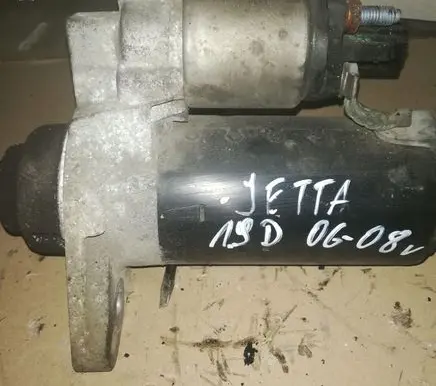 Volkswagen Jetta V Starter motor 0001123012