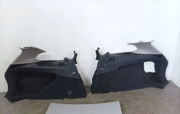 Volvo V60 Front door card panel trim