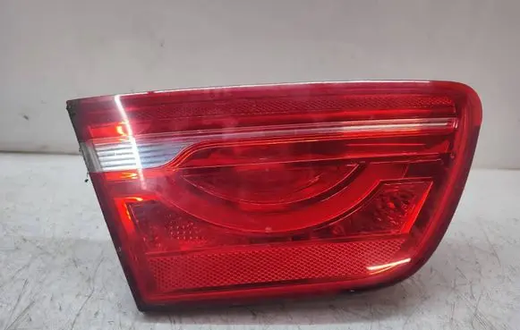Jaguar XE Tailgate rear/tail lights 