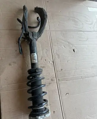 Volvo XC90 Front shock absorber/damper P31658458