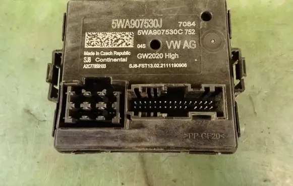Skoda Octavia Mk4 Gateway control module 